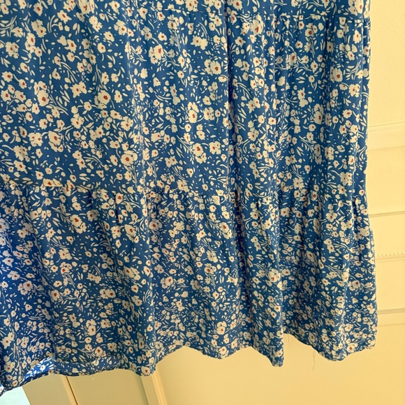 Strapless Blue and White Floral Maxi Sundress - Picture 4 of 7